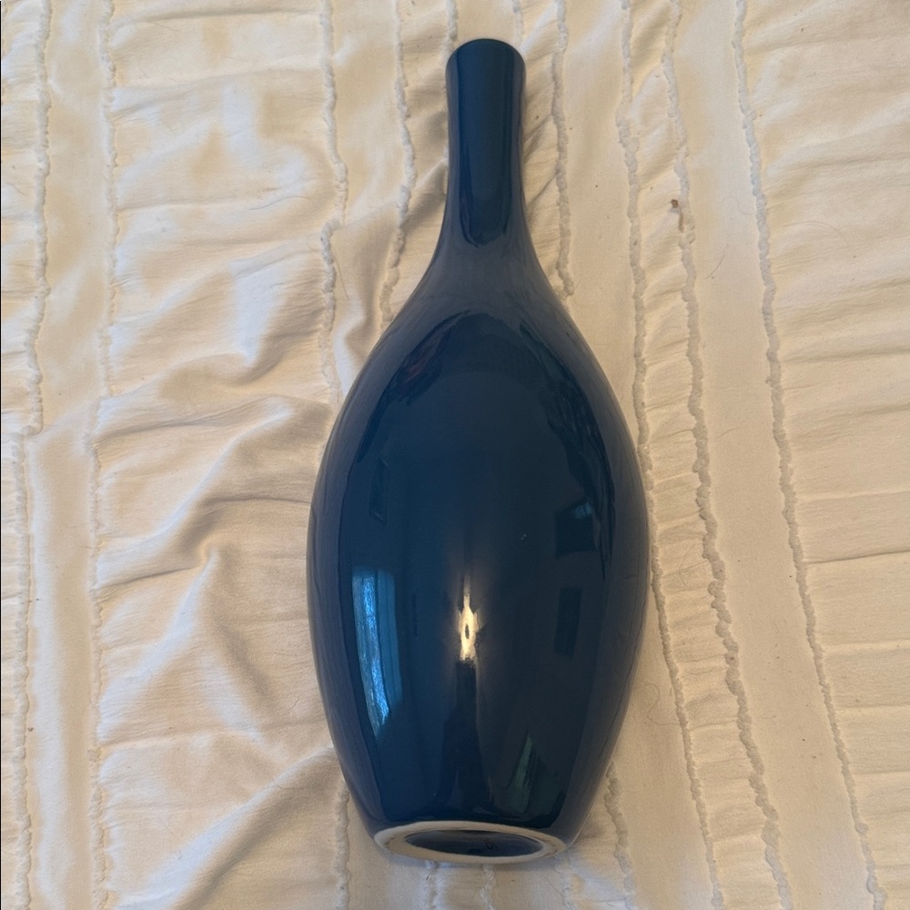 Global Views Midnight Blue Vase